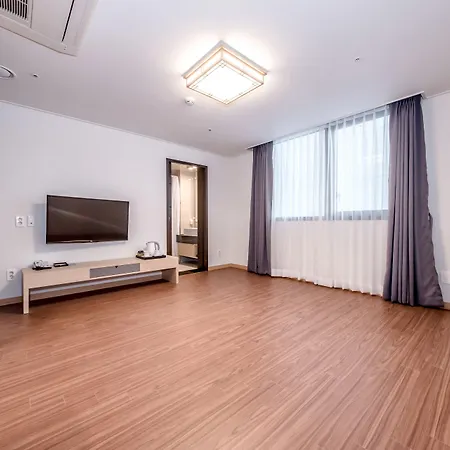 Hotel Shalom Jeju-3